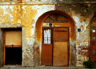 Elektrikli Kapı Motoru Nedir? Faydaları ve Kullanım Alanları